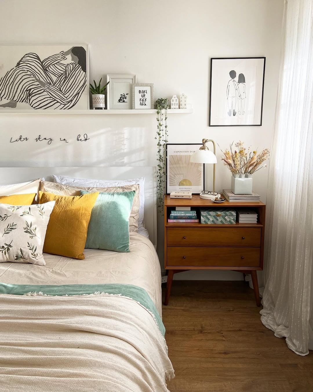 Declutter and organized